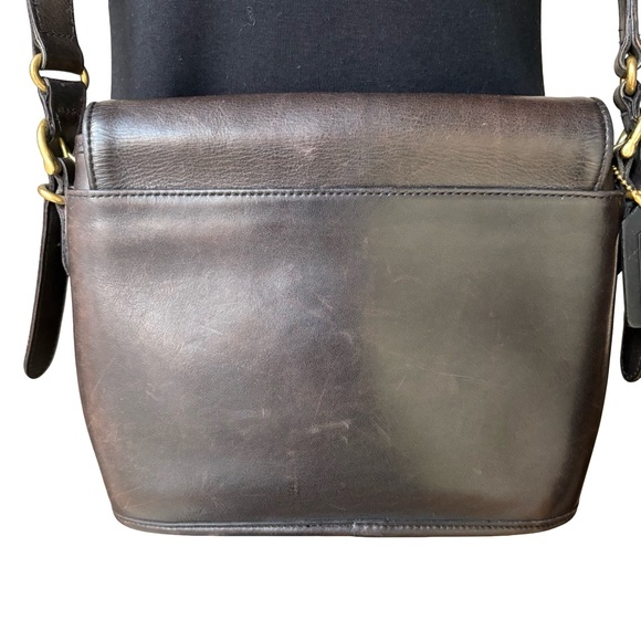 Vintage Coach Loden Leather Equestrian Large Flap Bag in Dark Brown - Style 9807 - Picture 5 of 15